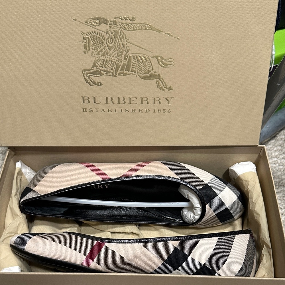 Women’s Burberry Ballet Flats